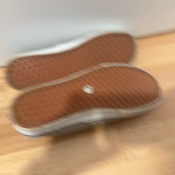 Vans Gray Slip-On Shoes with sherpa lining - Picture 3 of 4